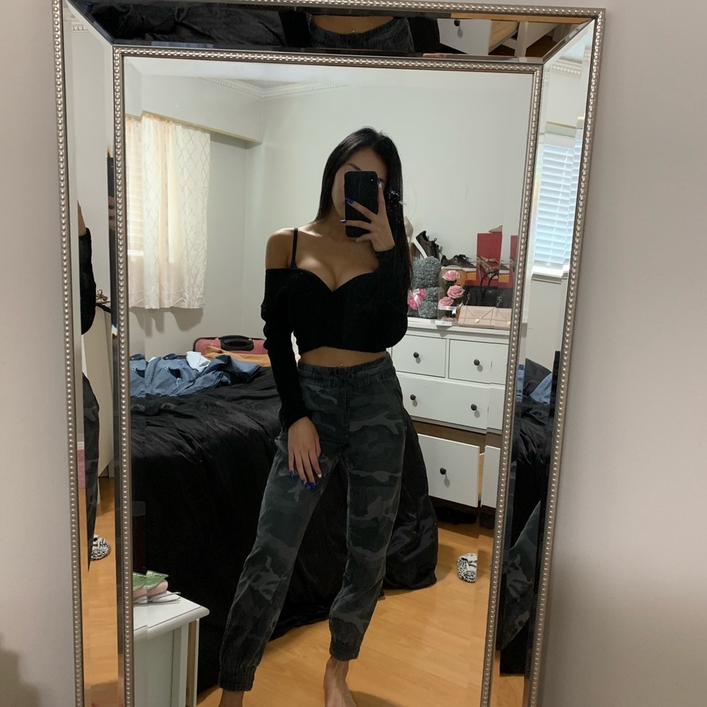 BLACK CROSS OVER TOP
